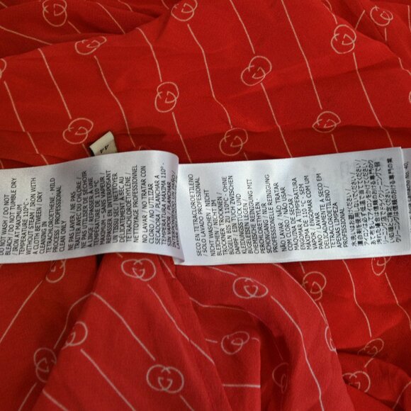 Gucci Red Diagonal GG Silk Blouse 100% Silk Very Good Condition Unisex Logo - Picture 14 of 14